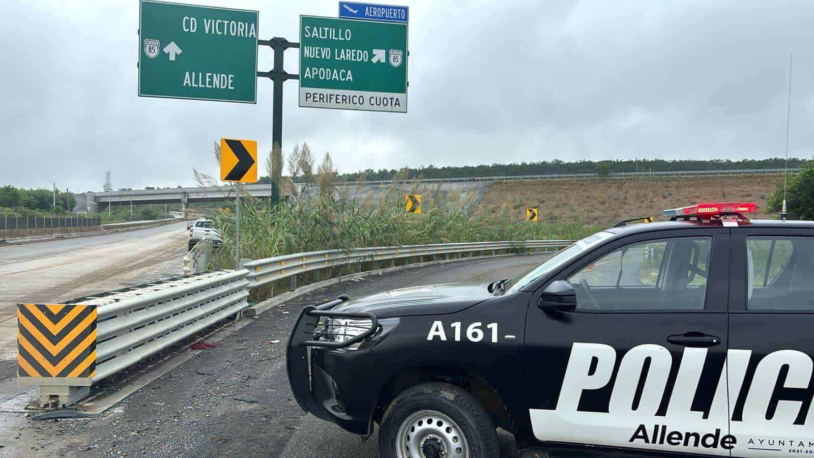 Los cuerpos mutilados de dos mujeres, fueron encontrados en una hielera con un narcomensaje, ayer en el municipio de Allende.