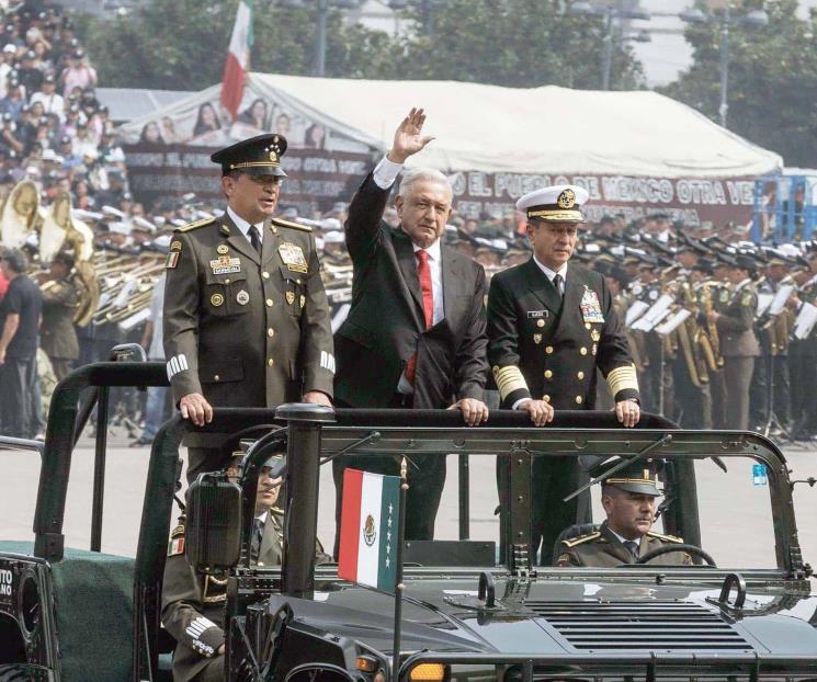 Encabeza Guardia Nacional el histórico desfile militar