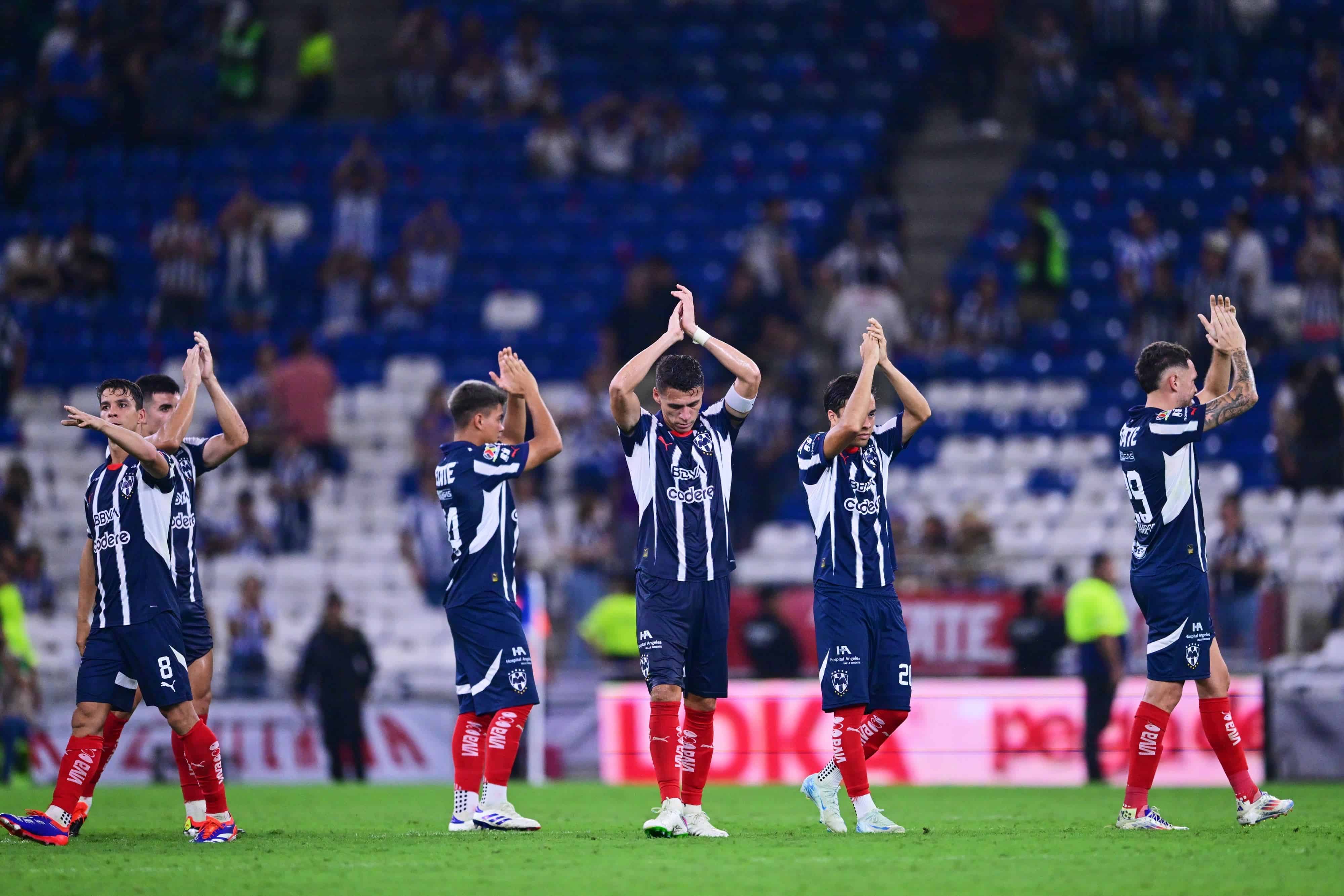 Rayados gana de local.