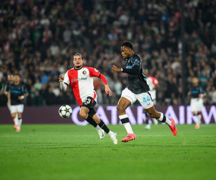 Golea Leverkusen al Feyenoord en la Champions League