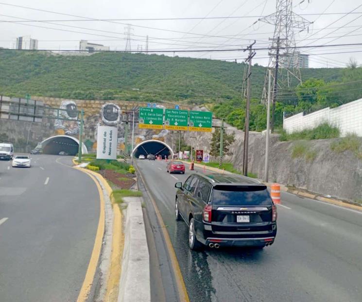 Reabren dos carriles del Túnel; niegan riesgo para conductores