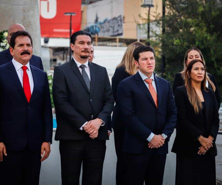 Hacen guardia de honor por aniversario de Monterrey