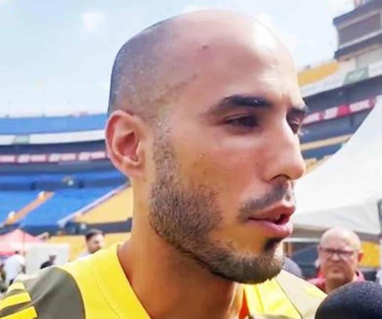 Dialoga Guido Pizarro con Veljko Paunovic