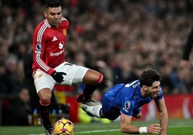 Empatan Manchester United y Chelsea