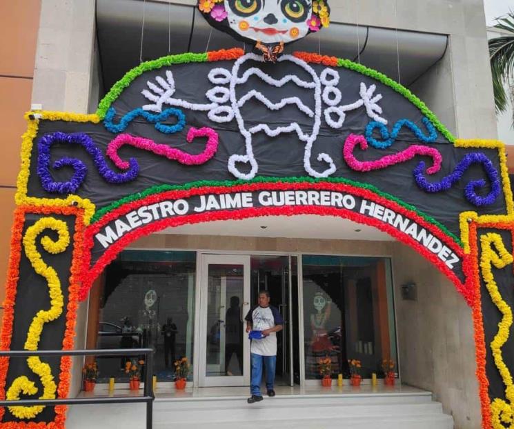 Realizan altar en honor al maestro Jaime Guerrero Hernández