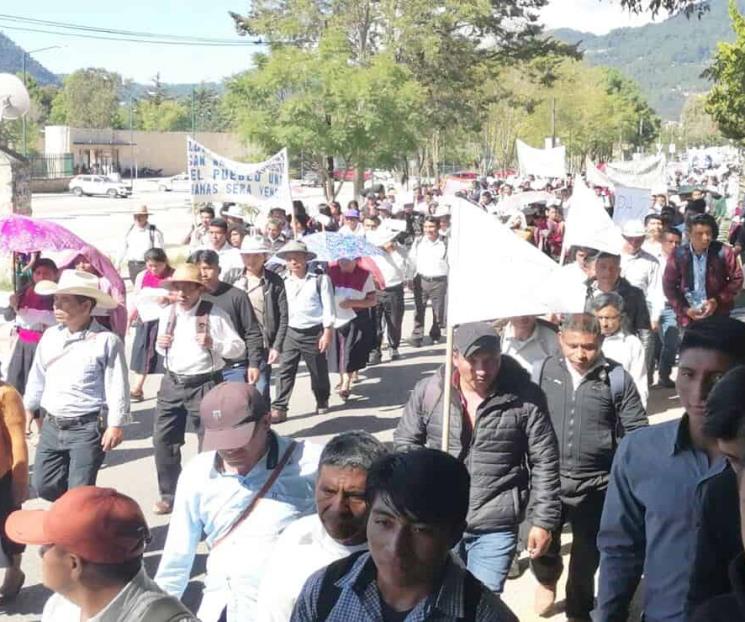 Marchan por la paz en Chiapas en memoria del padre Marcelo